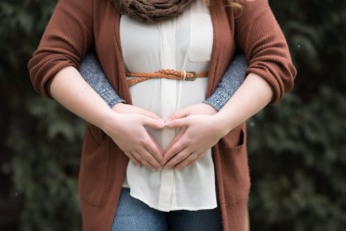 Weighing Too Much, Too Little When Pregnant Can Be Risky, Study Suggests